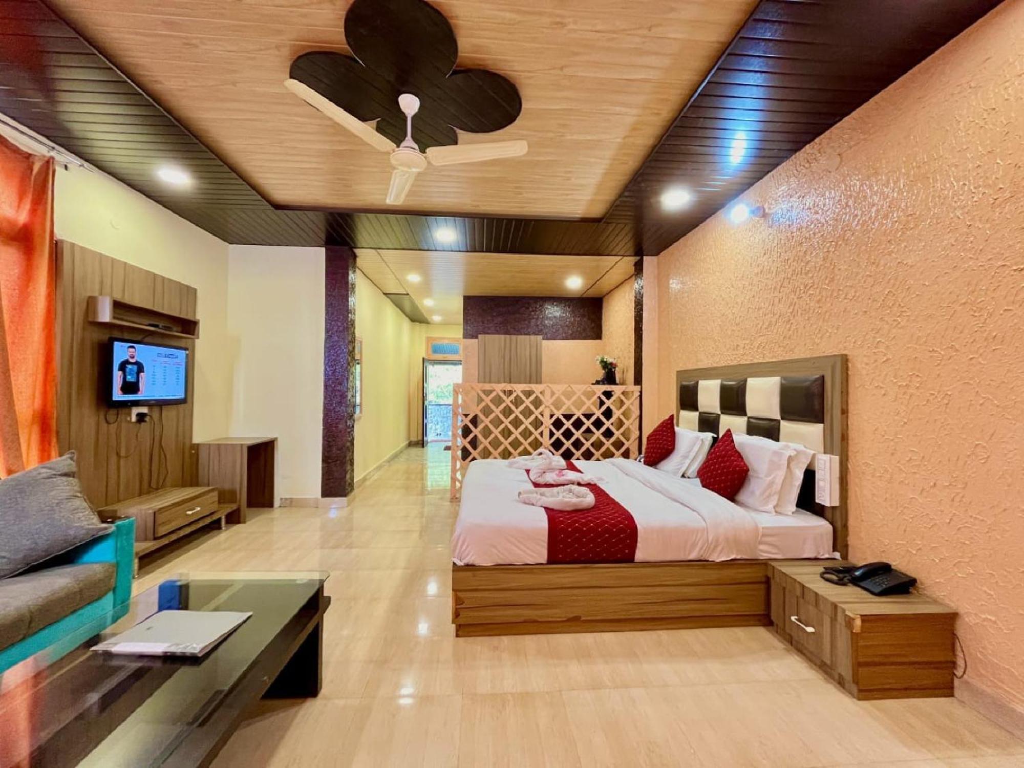 Sparkle Star Resort Khajjiar ภายนอก รูปภาพ