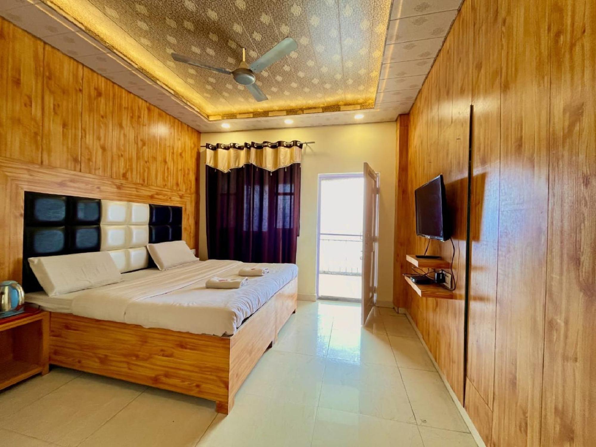 Sparkle Star Resort Khajjiar ภายนอก รูปภาพ